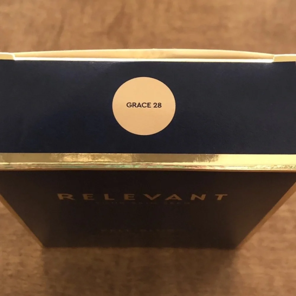 Relevant Rele-Blur Soft Focus Powder Foundation 28 Grace 0.23 oz 6.6g ~ NIB! 🧡